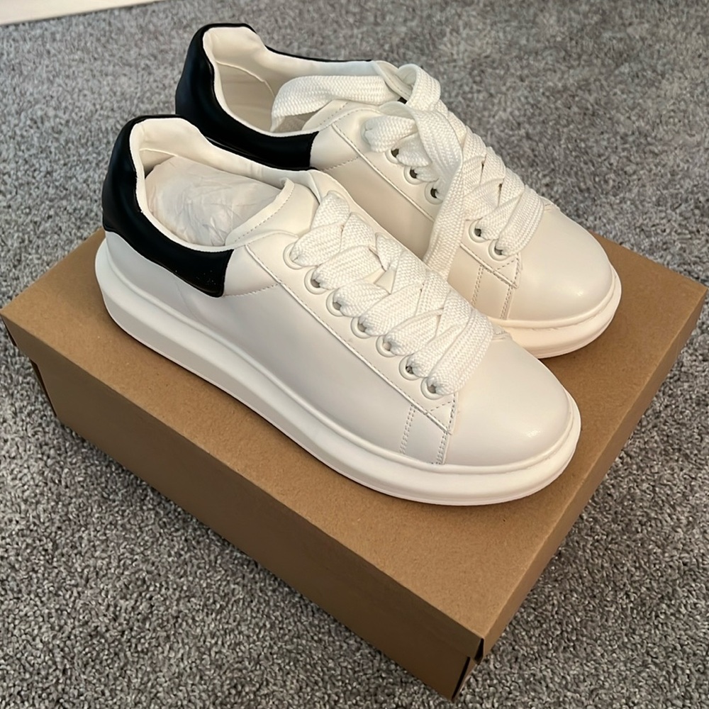 STEVE MADDEN platform sneakers